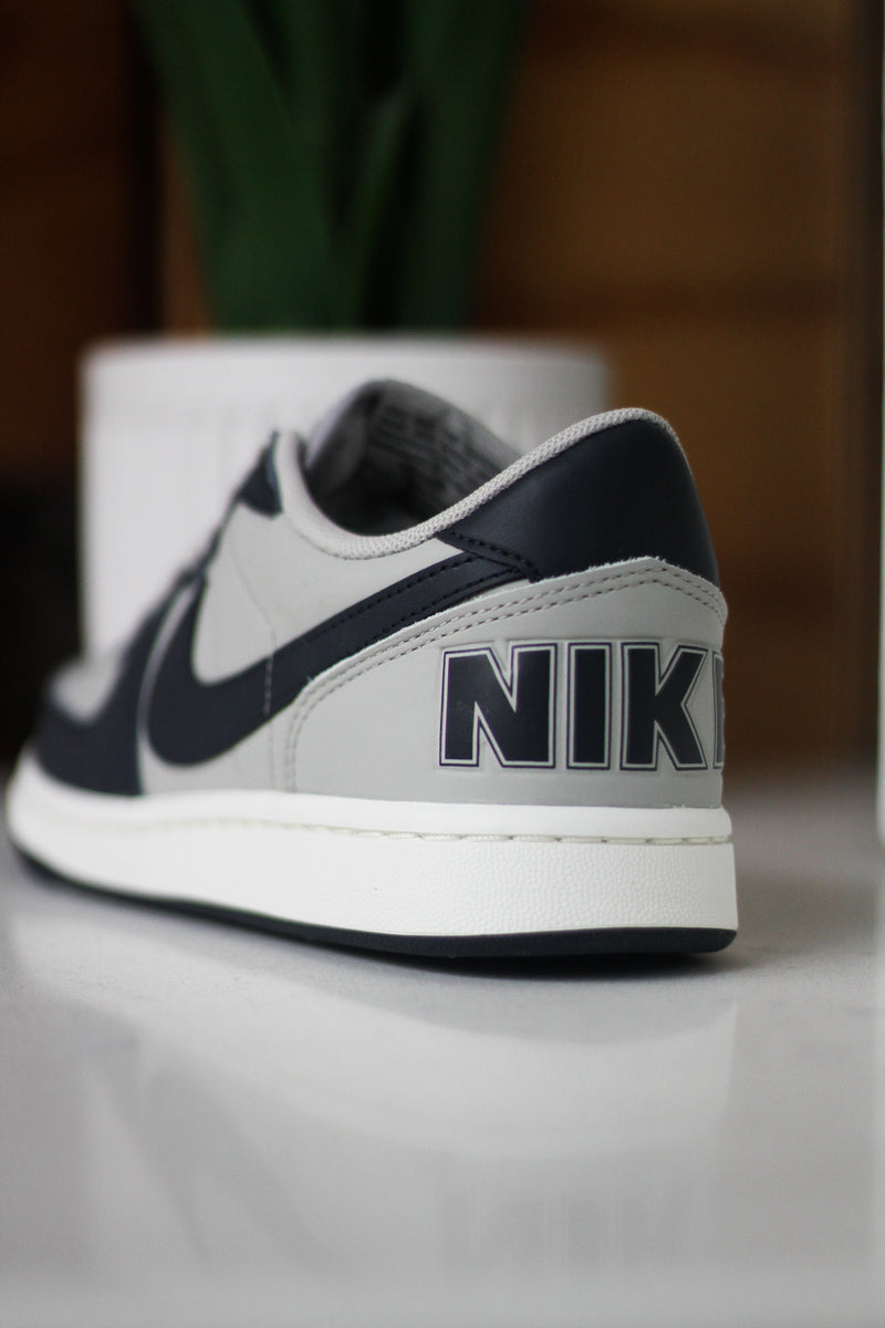 TERMINATOR LOW "DARK OBSIDIAN"
