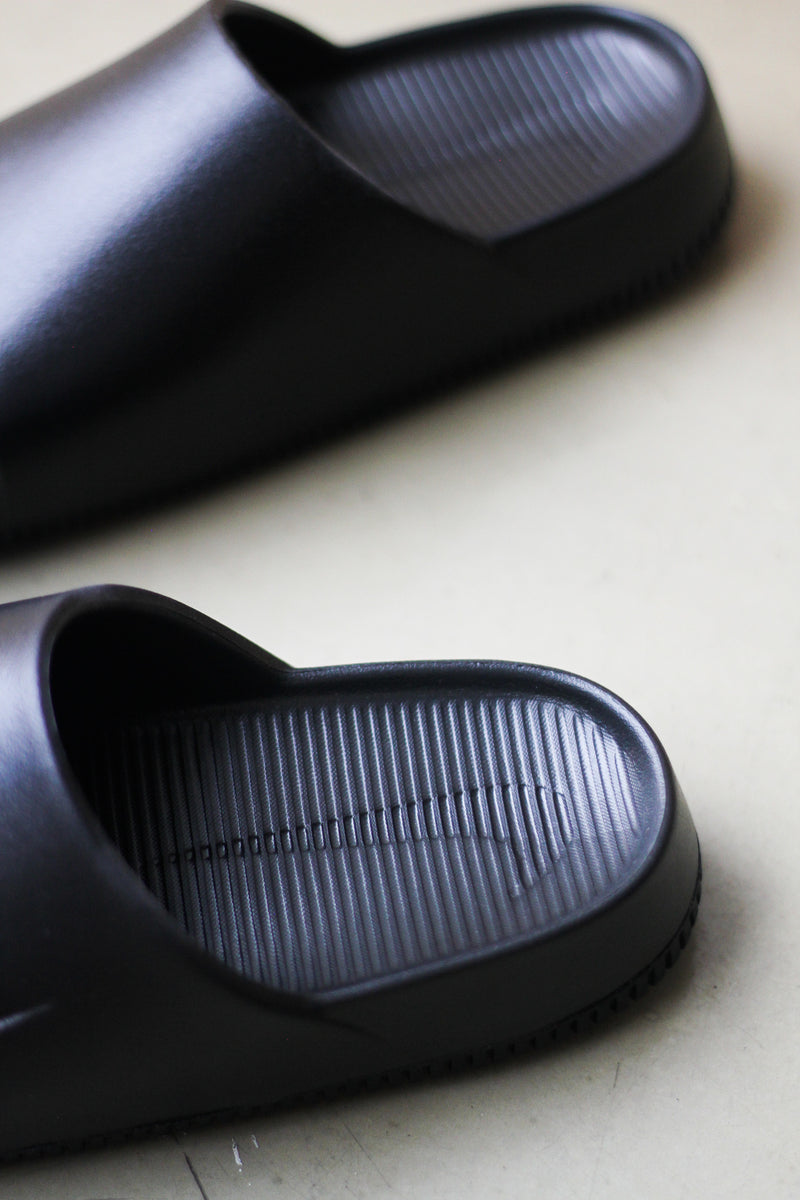 W CALM SLIDE "BLACK"