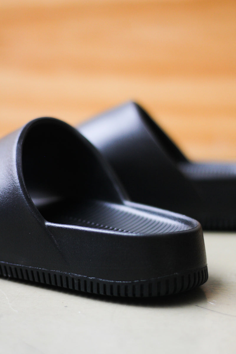 W CALM SLIDE "BLACK"