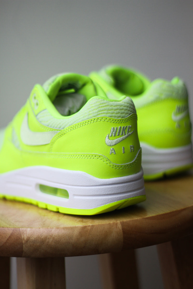 AIR MAX 1 PRM "VOLT"