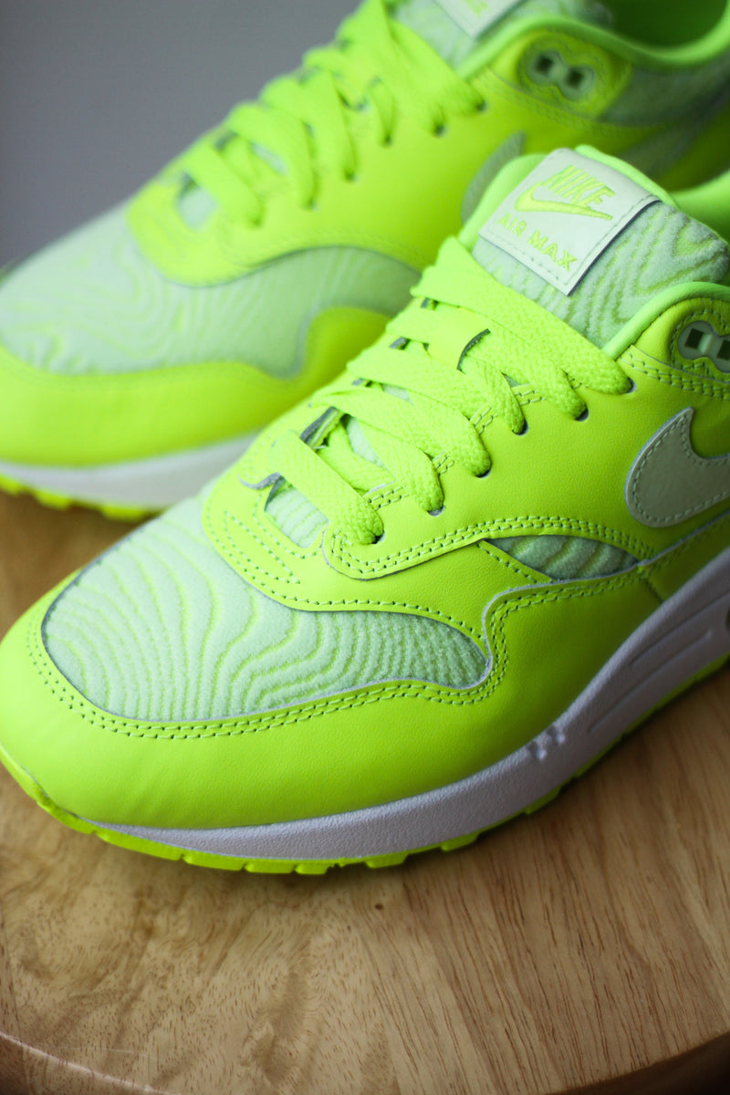 AIR MAX 1 PRM "VOLT"
