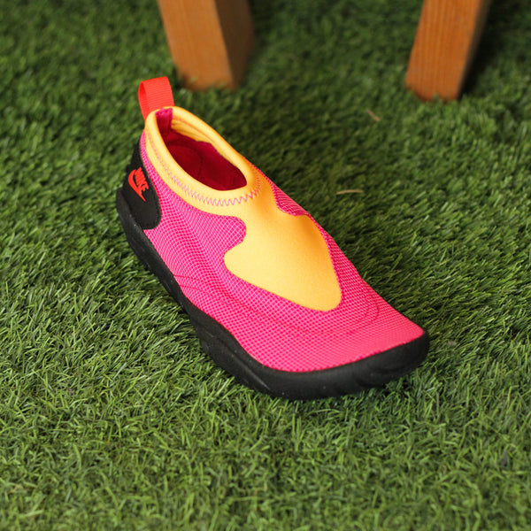 W NIKE AQUA TURF 