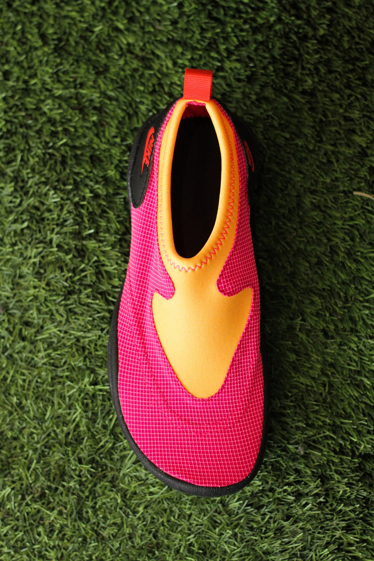 W NIKE AQUA TURF 