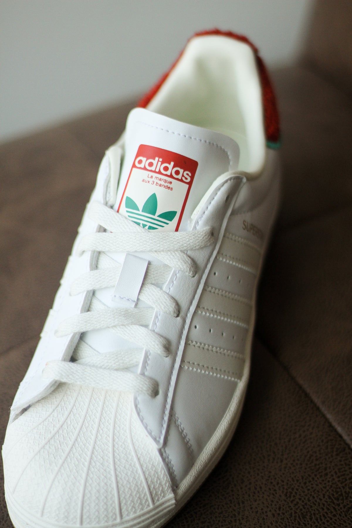 SUPERSTAR 