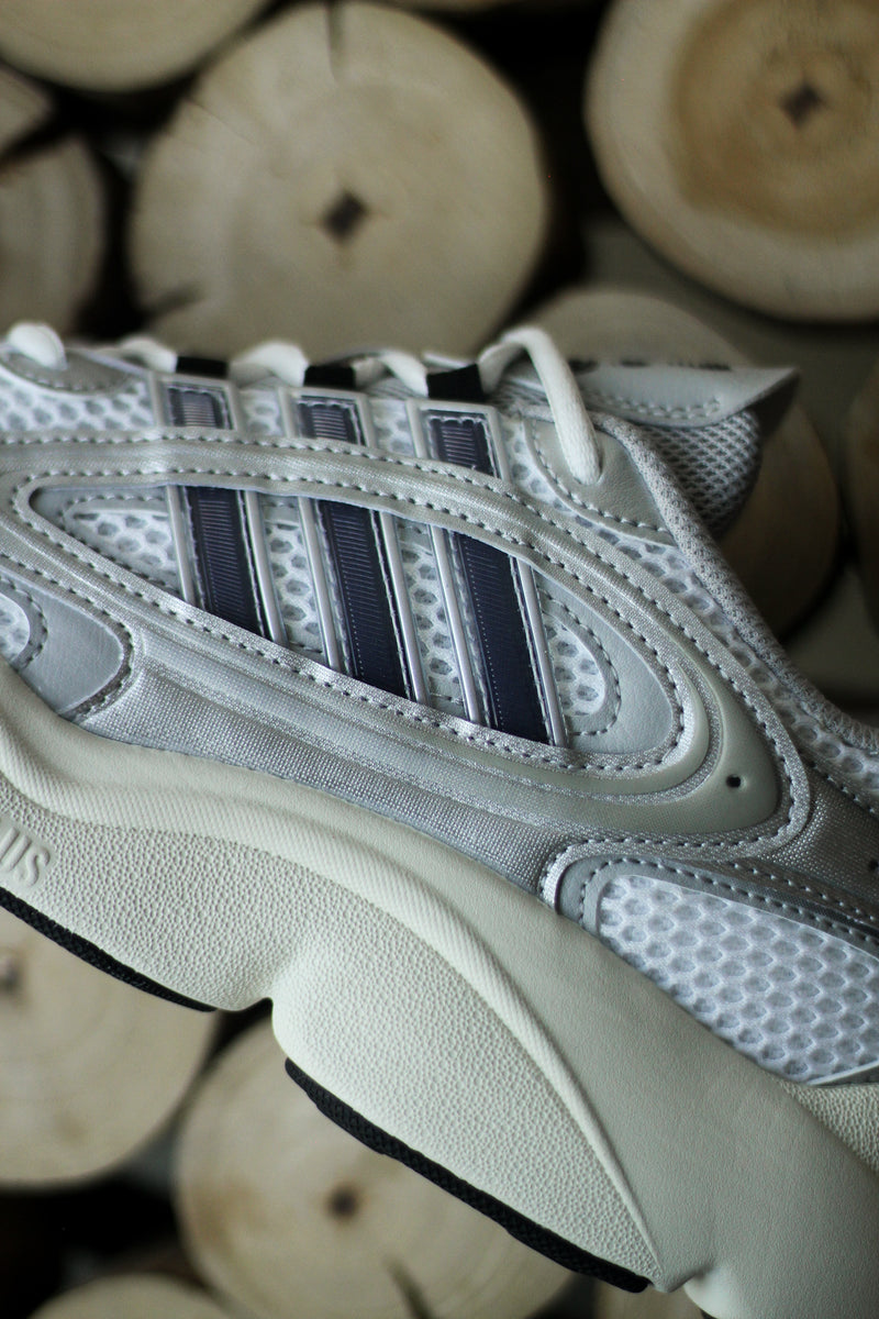 Vintage adidas ozweego cheap