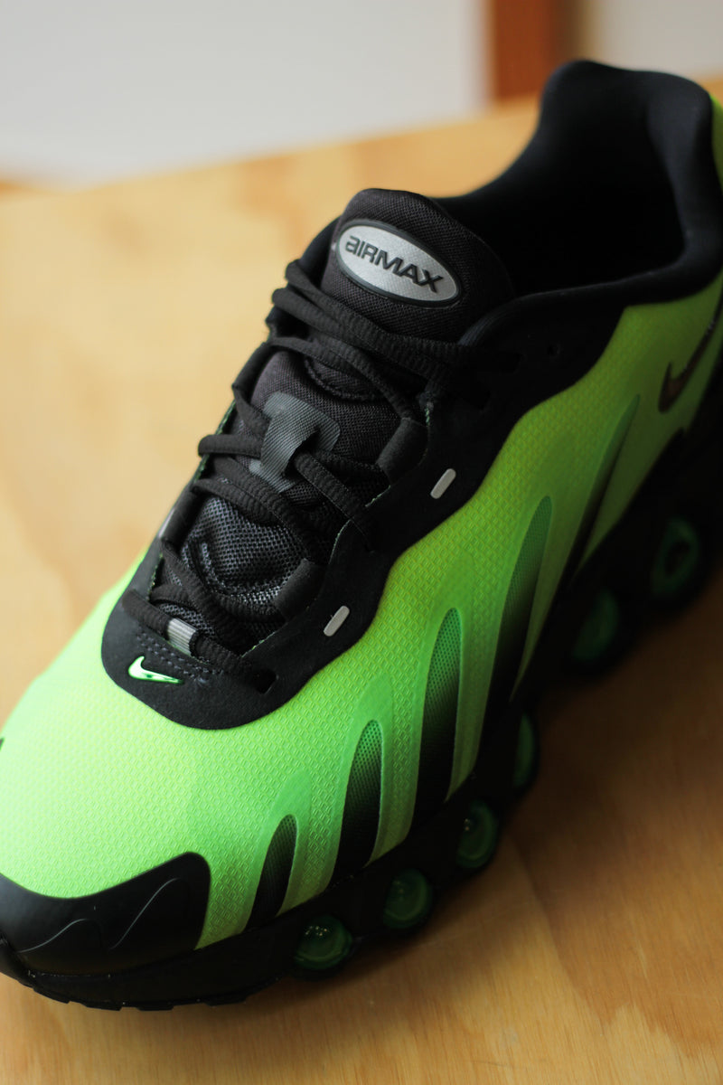 NIKE AIR MAX DN8 "BLACK/BLACK-GREEN STRIKE-VOLT"