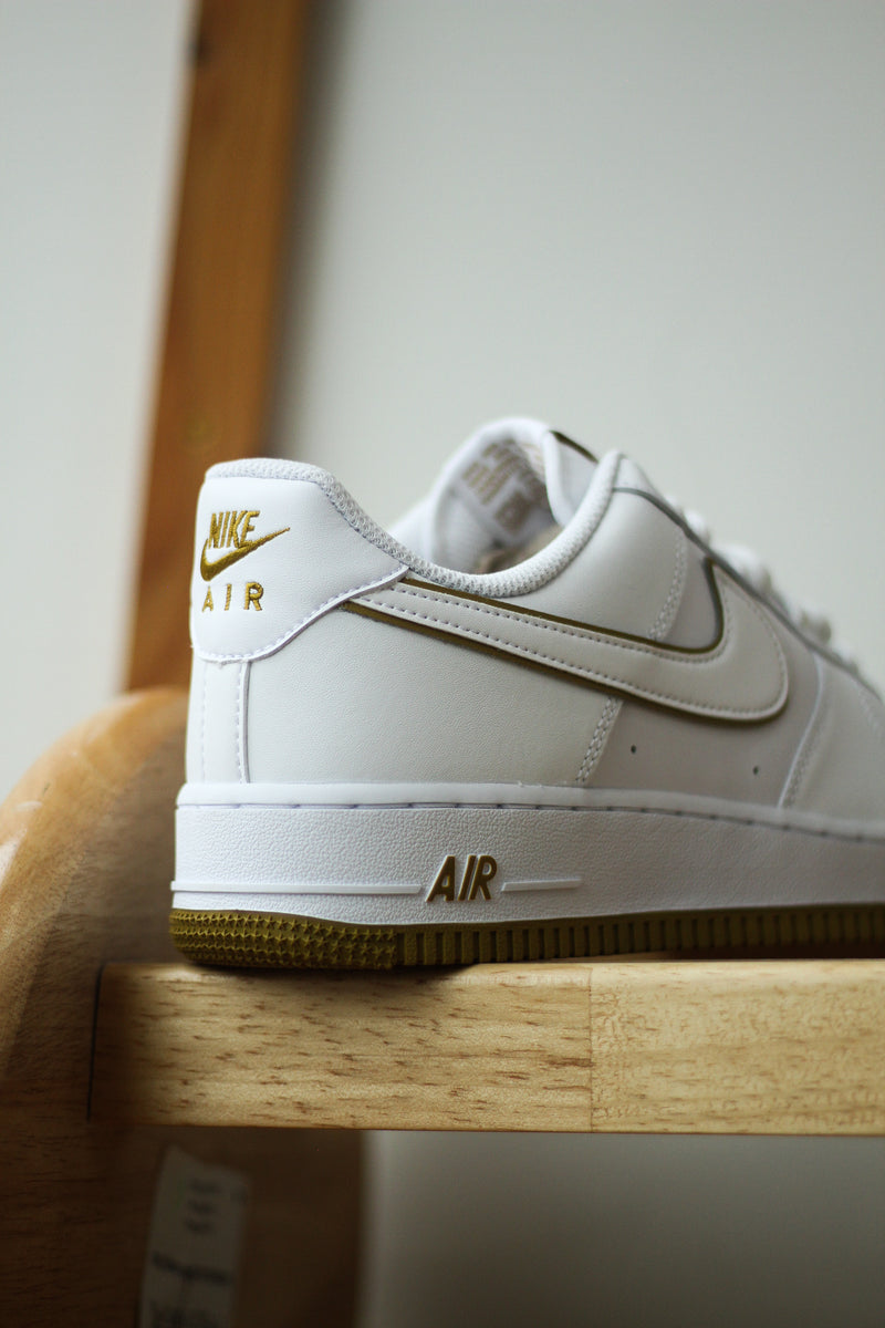 AIR FORCE 1 '07 "WHITE/BRONZINE"