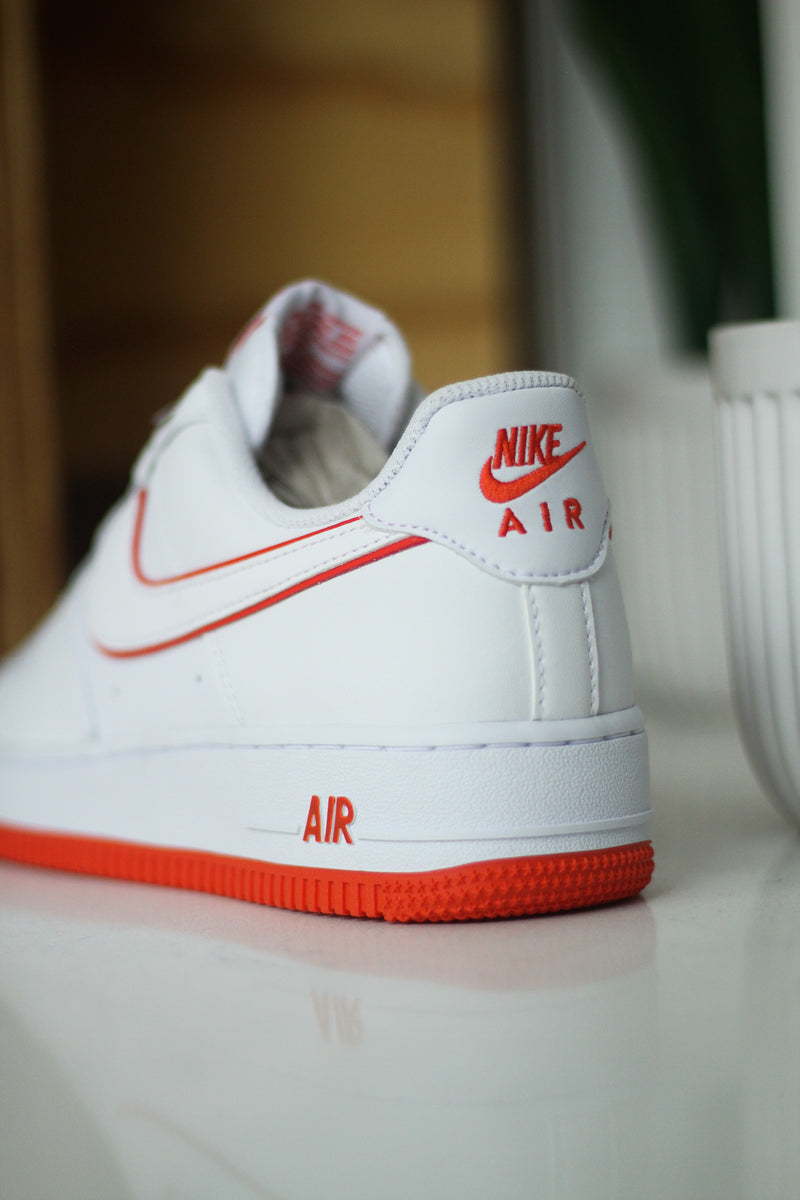 Air Force 1 '07 - White/White/Picante Red – Feature