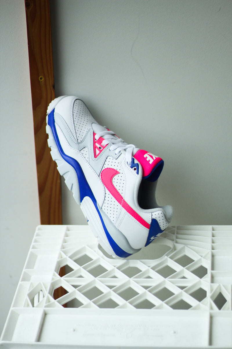 AIR CROSS TRAINER 3 LOW "HYPER PINK"