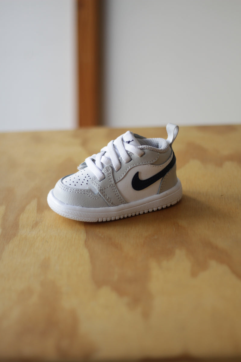 JORDAN 1 LOW ALT (TD) "WHITE/MIDNIGHT NAVY-NEUTRAL GREY"