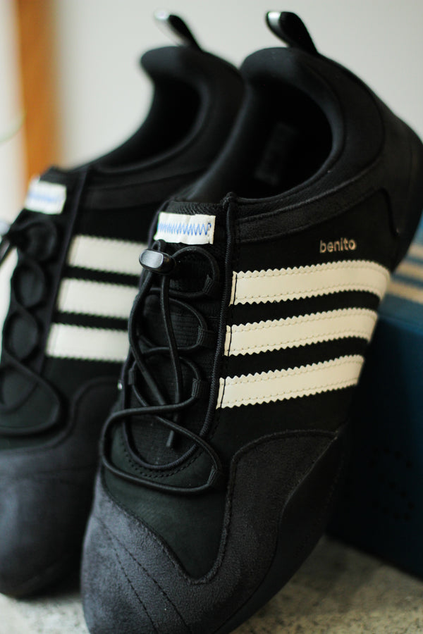 ADIDAS BALLERINA X BAD BUNNY "CORE BLACK/CHALK WHITE"