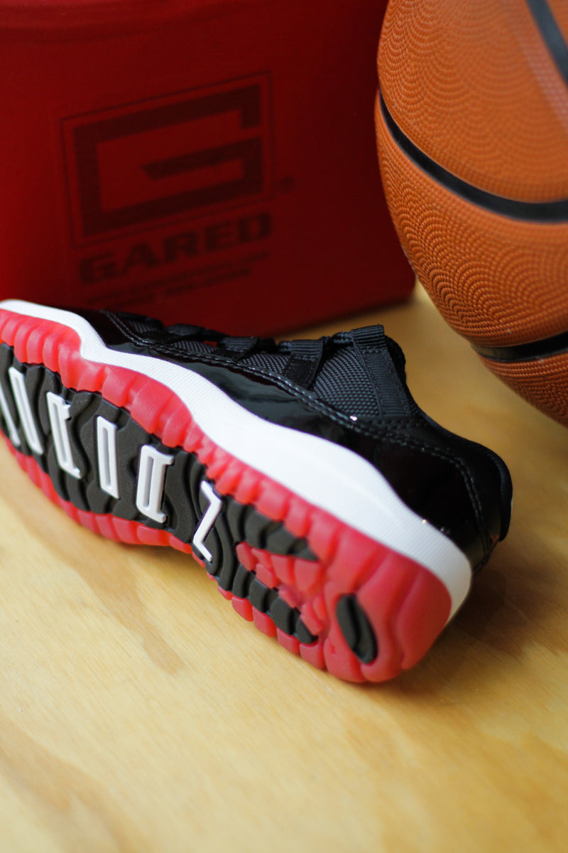 JORDAN 11 RETRO LOW (PS) "BLACK/VARSITY RED-WHITE"