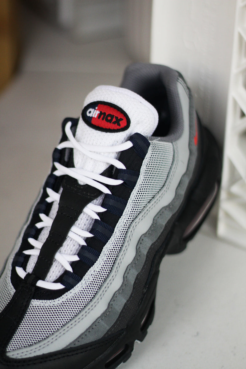 AIR MAX 95 "TRACK RED"