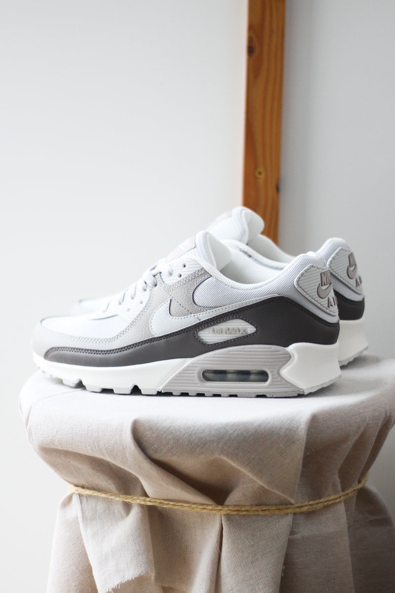 AIR MAX 90 "PHOTON DUST"