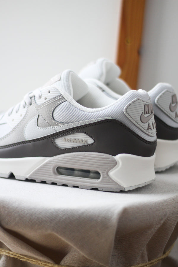 AIR MAX 90 "PHOTON DUST"