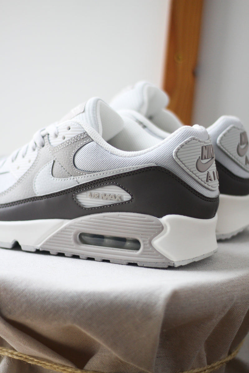 AIR MAX 90 "PHOTON DUST"