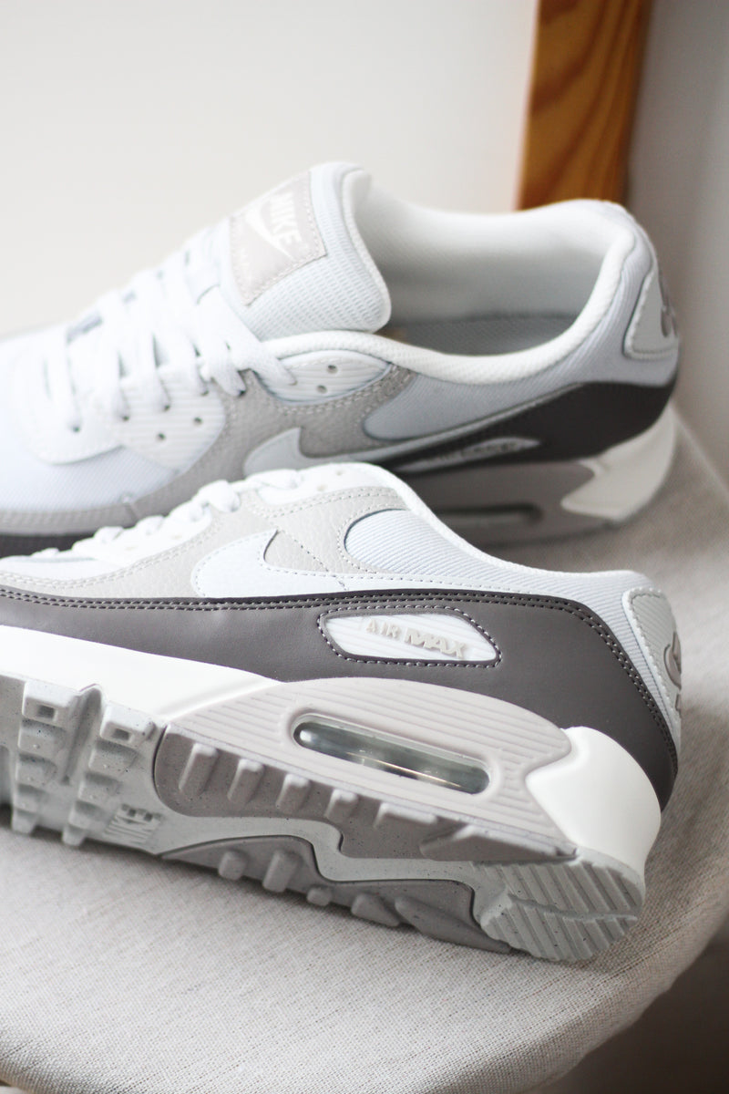 AIR MAX 90 "PHOTON DUST"
