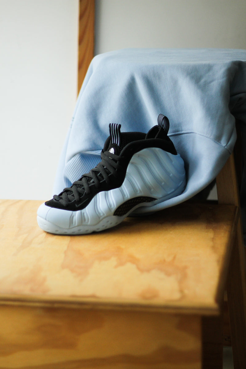NIKE AIR FOAMPOSITE ONE "PSYCHIC BLUE/BLACK"