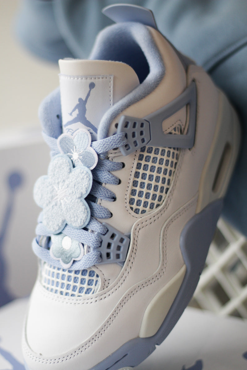 W AIR JORDAN 4 RETRO "WHITE/ALUMINUM-BLUE TINT-OIL GREEN"