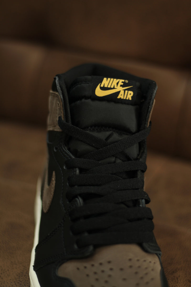 AIR JORDAN 1 RETRO HIGH OG "PALOMINO"