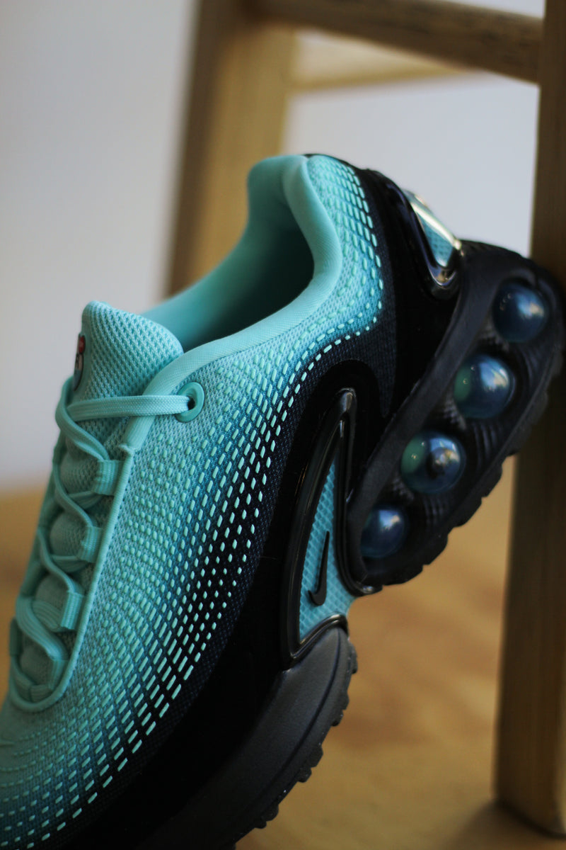 W NIKE AIR MAX DN "DUSTY CACTUS/BLACK-LIGHT AQUA"