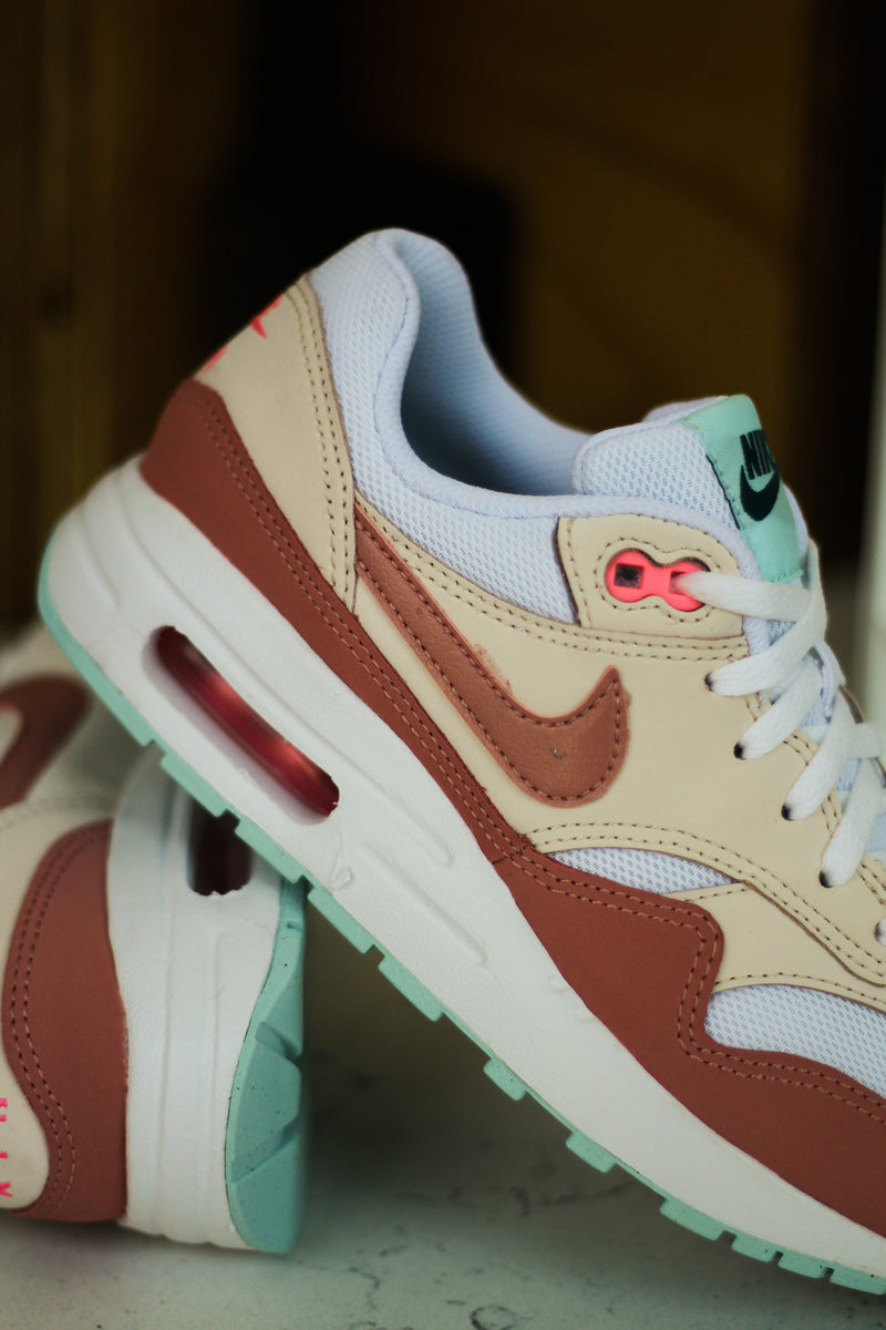 AIR MAX 1 (GS) "RED STARDUST"