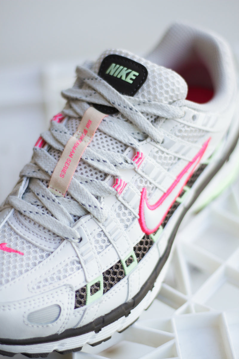 W NIKE P-6000 "PHANTOM/SAIL-IRONSTONE-LIGHT BONE"