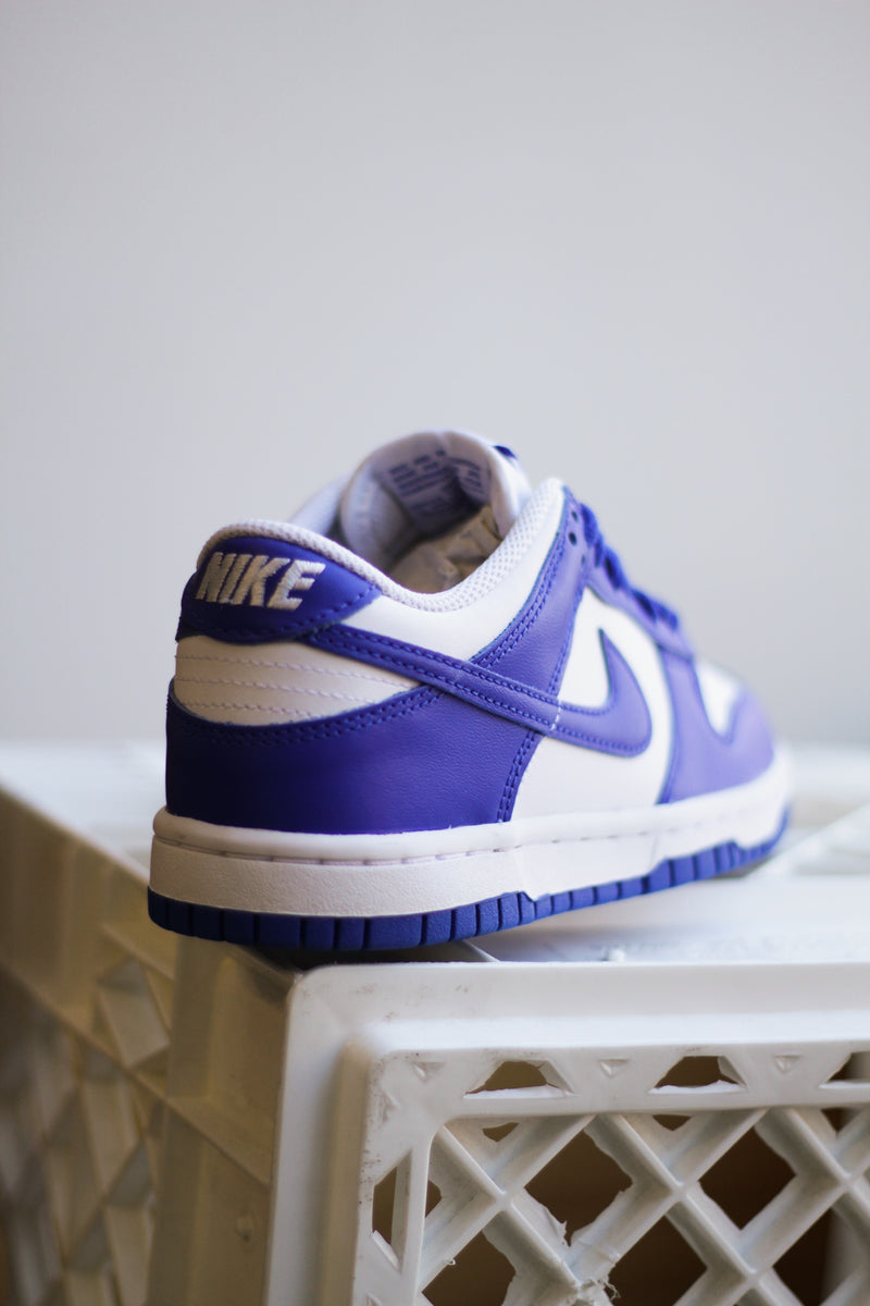 NIKE DUNK LOW (GS) "WHITE/HYPER ROYAL-HYPER ROYAL"