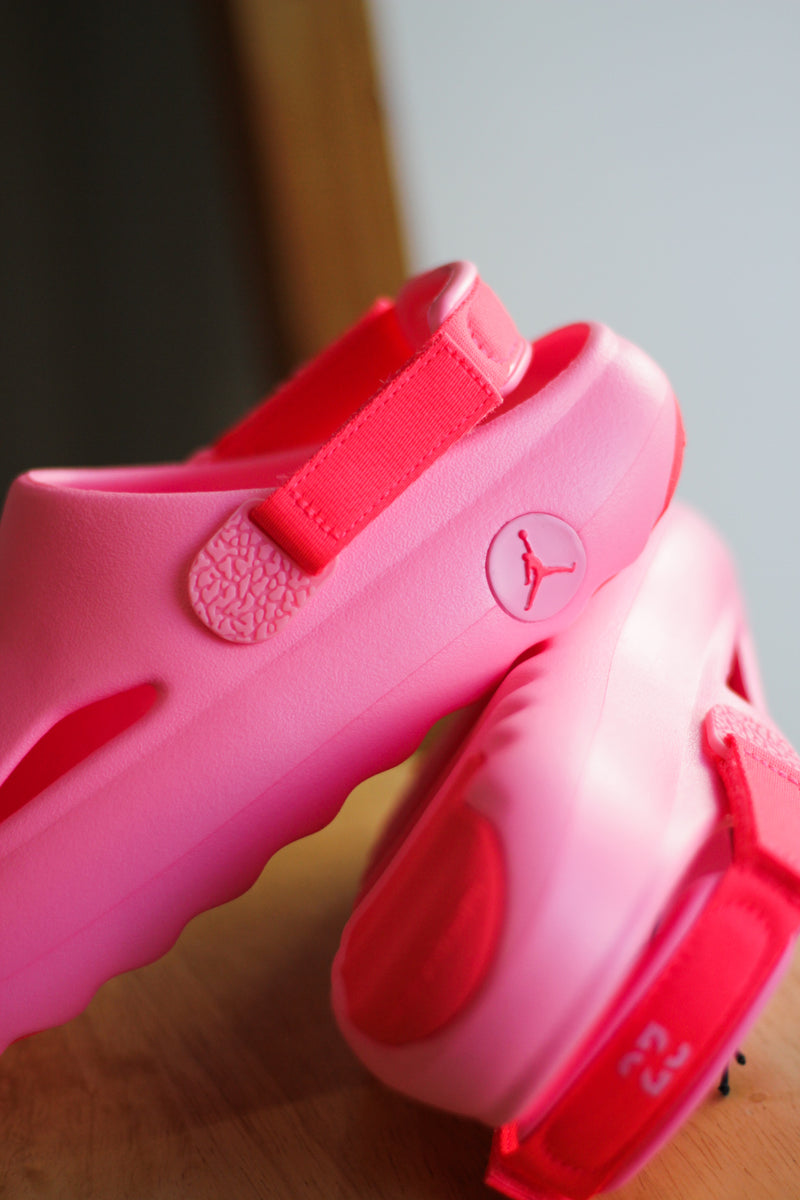 JORDAN HYDRIP "DIGITAL PINK/RACER PINK"