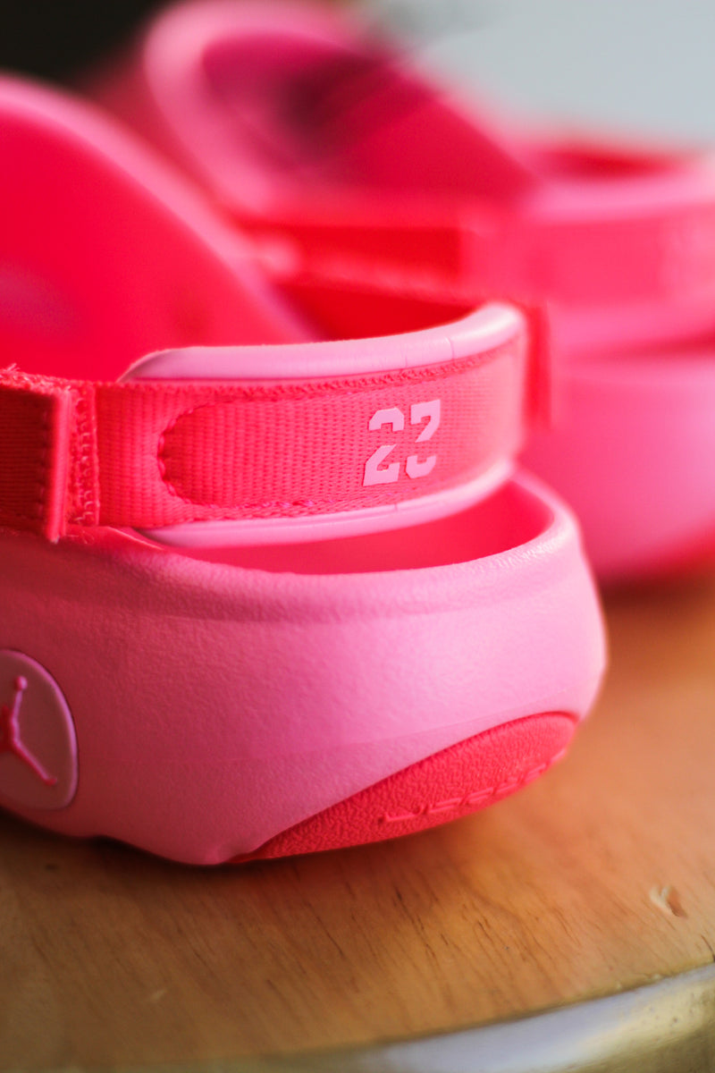JORDAN HYDRIP "DIGITAL PINK/RACER PINK"
