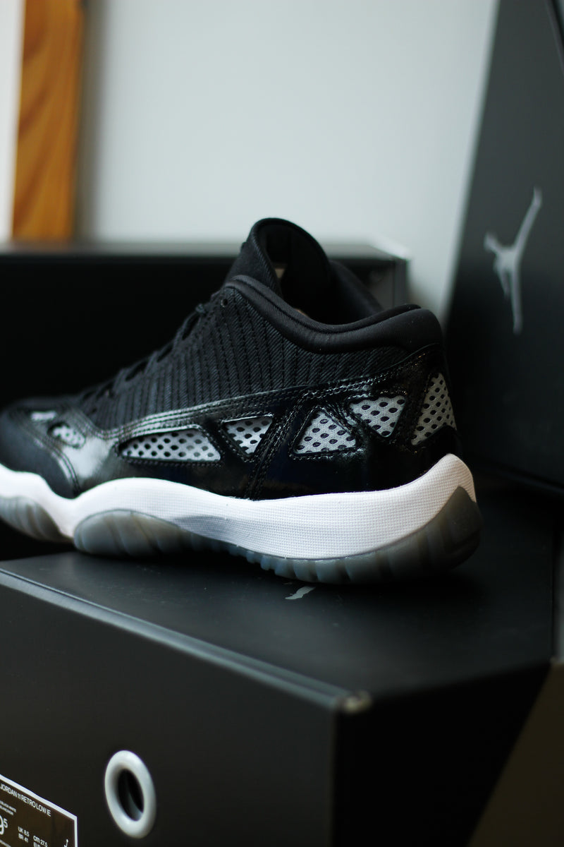 AIR JORDAN 11 RETRO LOW IE "BLACK"