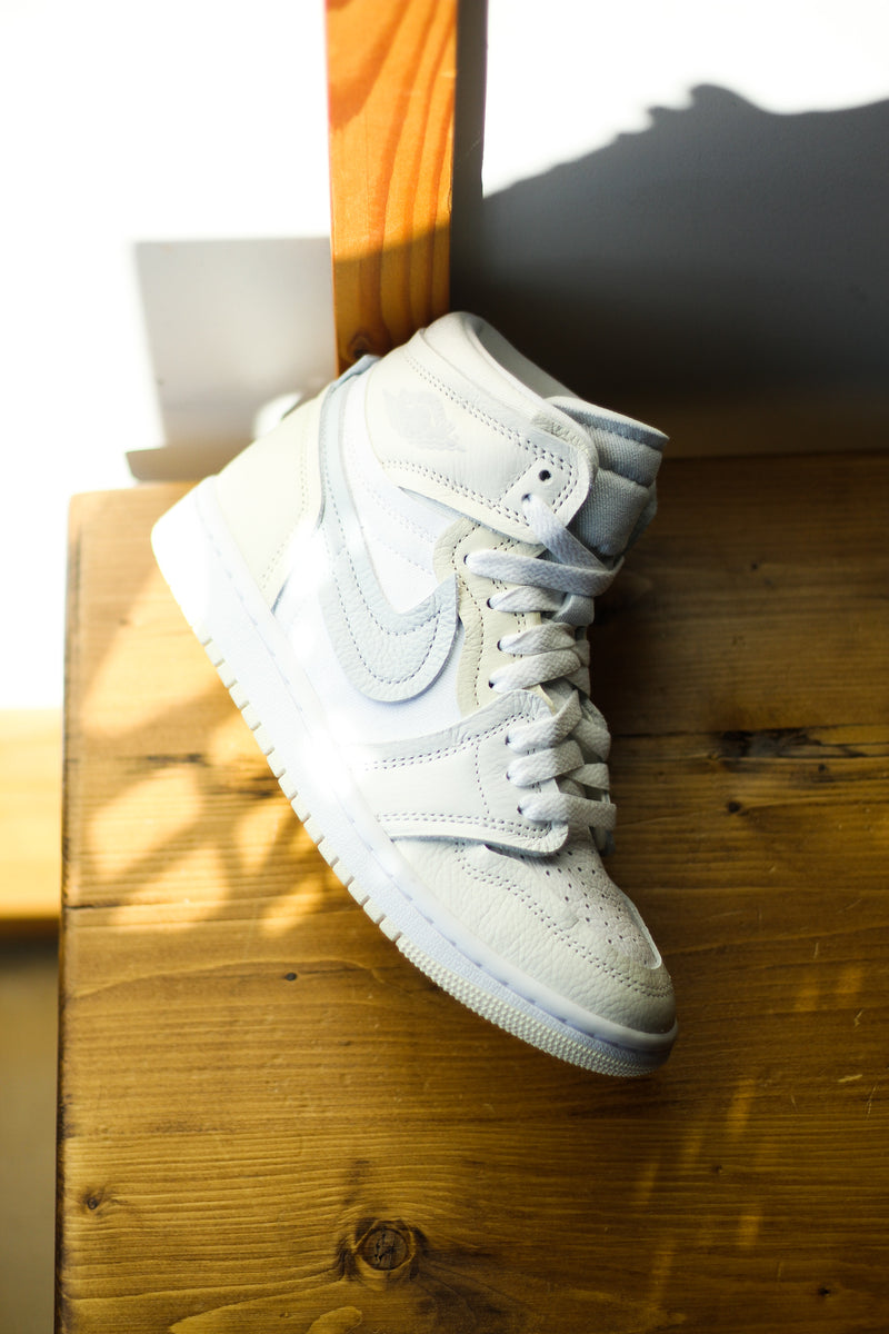 W AIR JORDAN 1 HIGH MM "PURE PLATINUM"