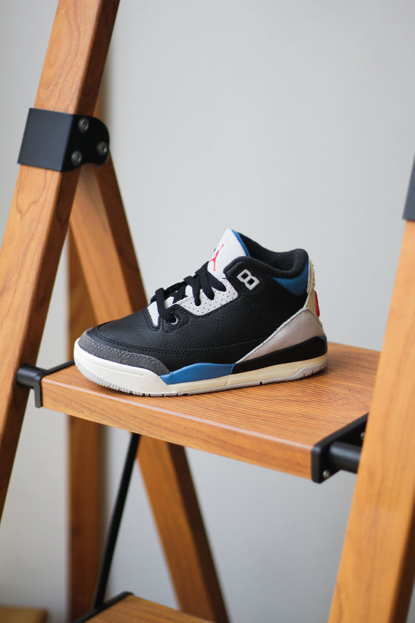JORDAN 3 RETRO (PS) "BLACK/CHILE RED-NEUTRAL GREY"