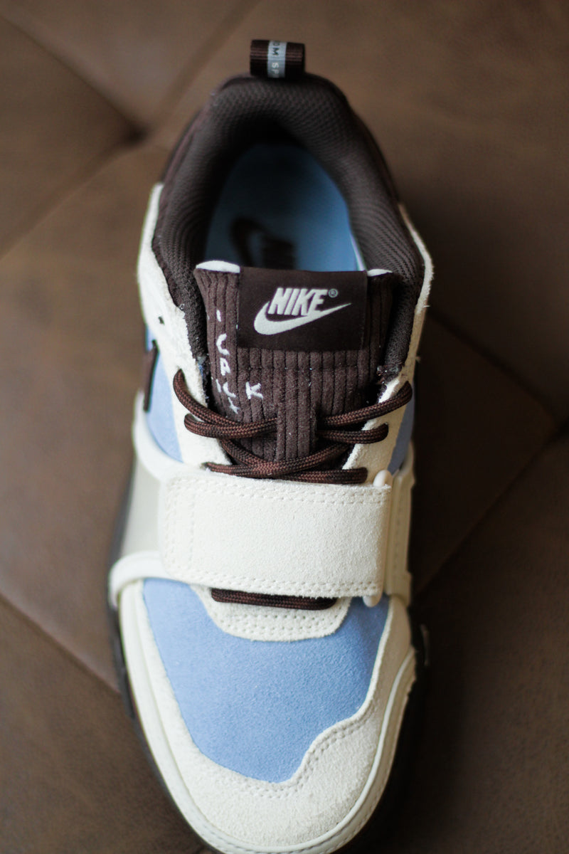 NIKE ZOOM FIELD JAXX "LECHE BLUE/BAROQUE BROWN-PALE IVORY"