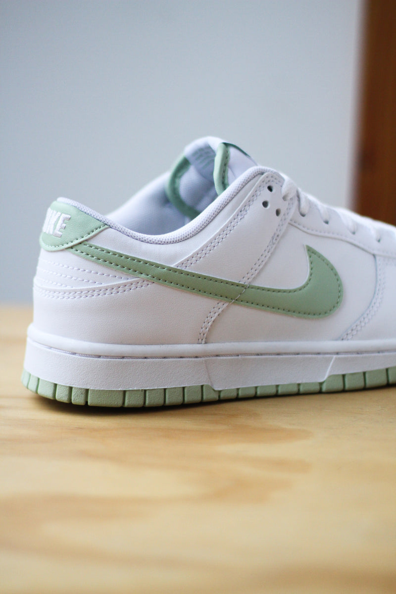 nike dunk low honeydew