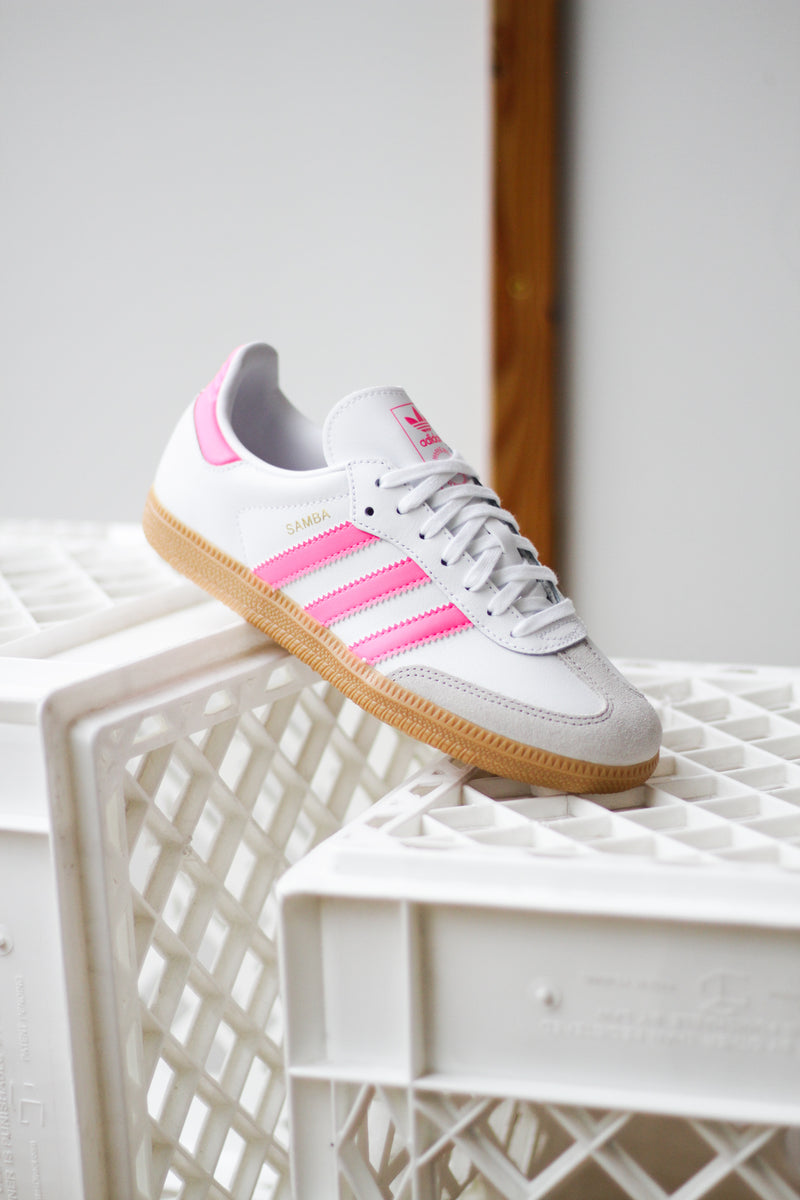ADIDAS SAMBA OG (GS) "CLOUD WHITE/LUCID PINK/GUM" Sneaker Room ADIDAS SAMBA OG (GS) "CLOUD WHITE/LUCID PINK/GUM" Sneaker Room