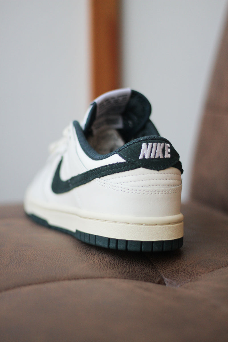 DUNK LOW "DEEP JUNGLE"