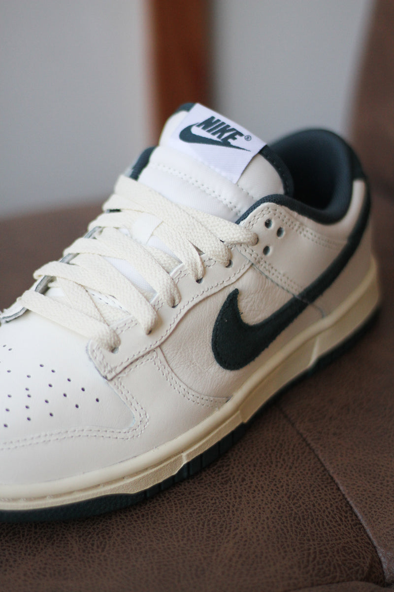 DUNK LOW "DEEP JUNGLE"