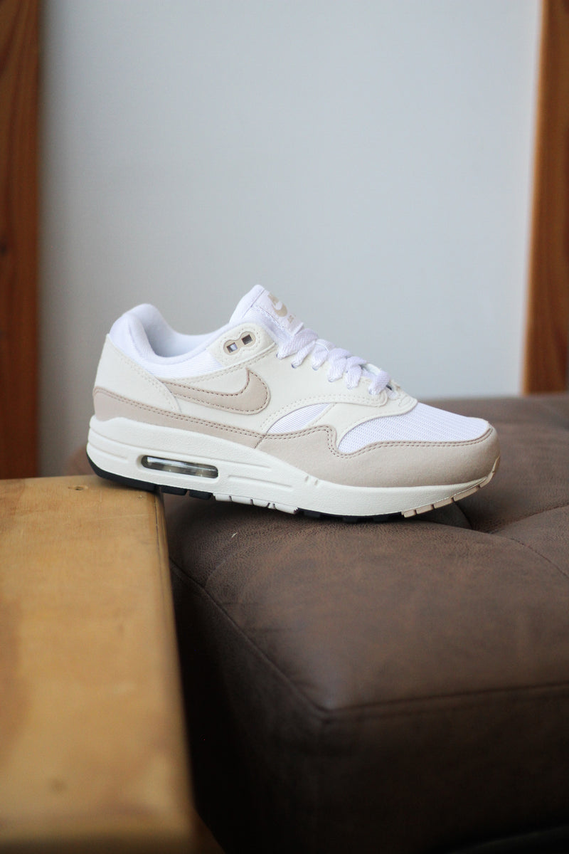 W AIR MAX 1 "PALE IVORY"