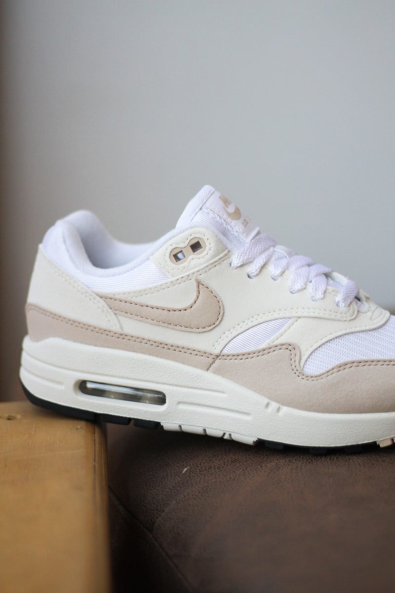 W AIR MAX 1 "PALE IVORY"