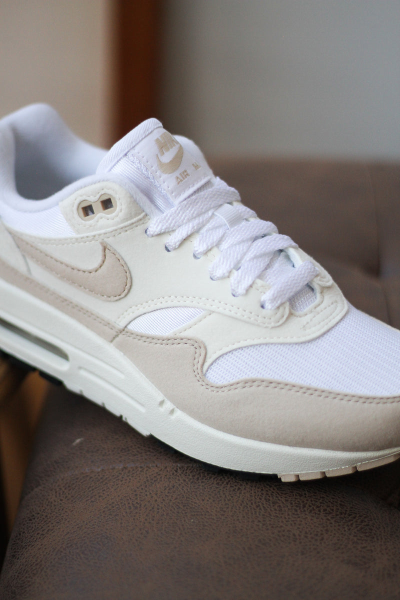 W AIR MAX 1 "PALE IVORY"