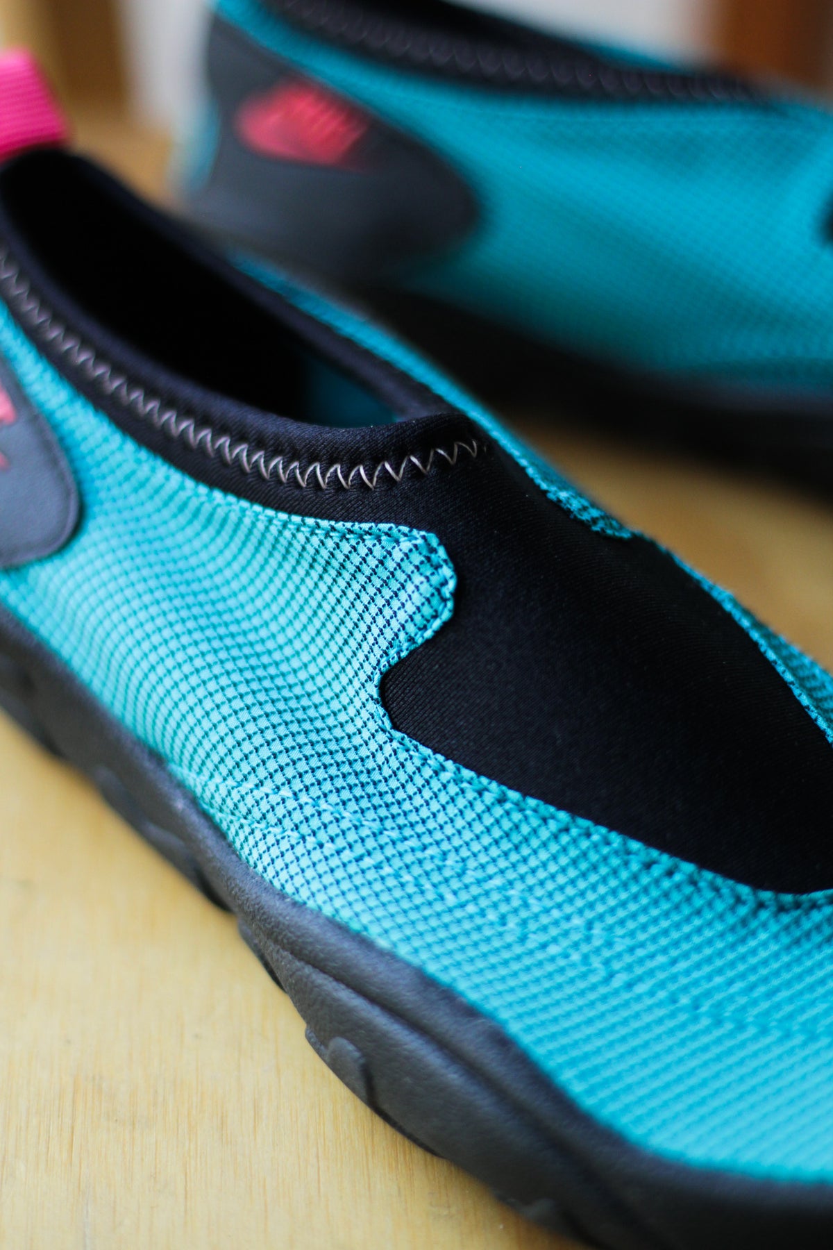 NIKE AQUA TURF 