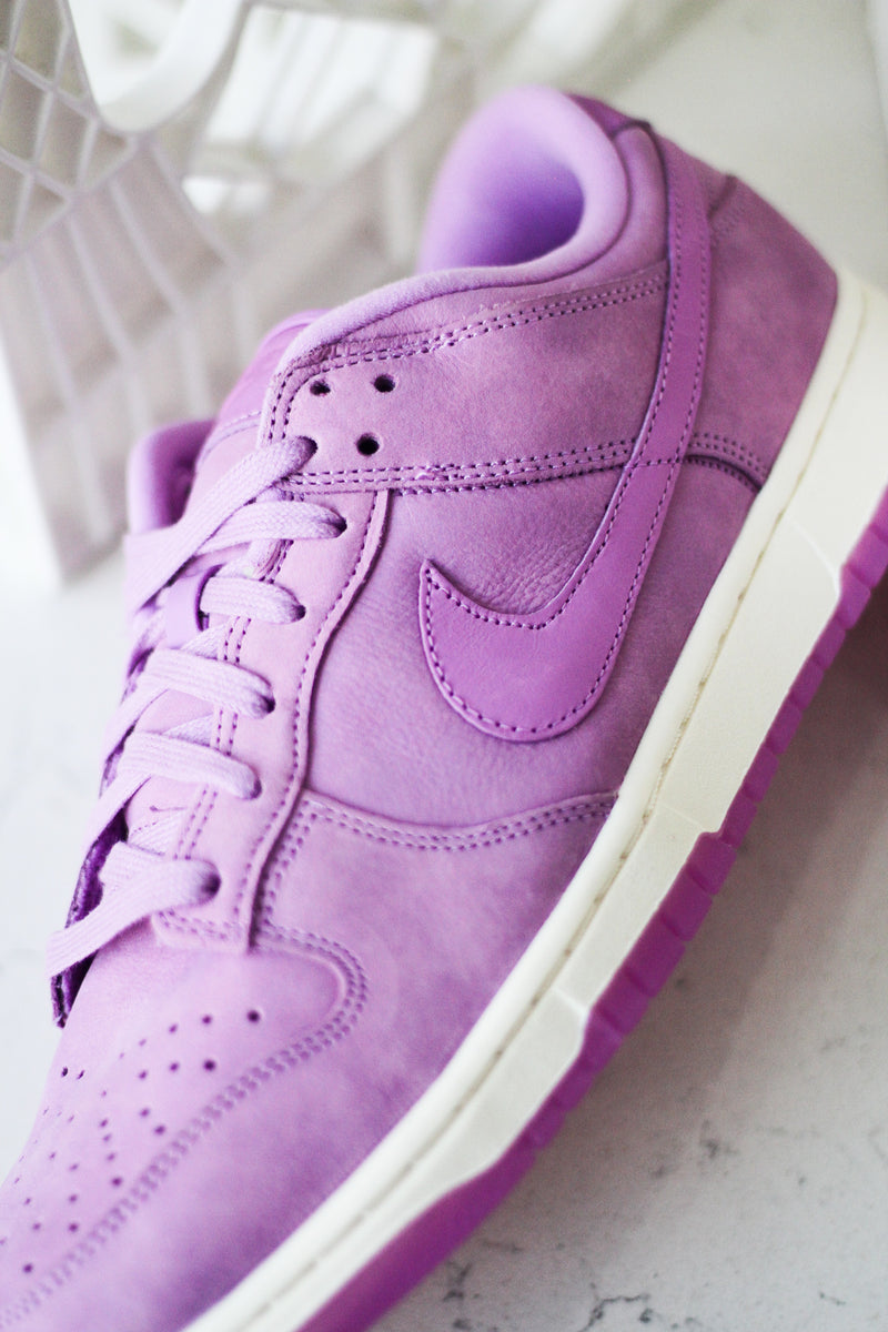 W DUNK LOW PRM "RUSH FUSCHIA"