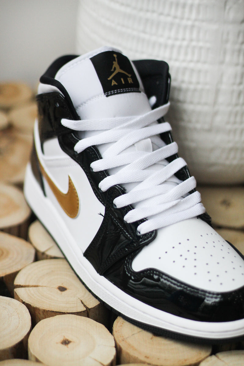 AIR JORDAN 1 MID SE "METALLIC GOLD"