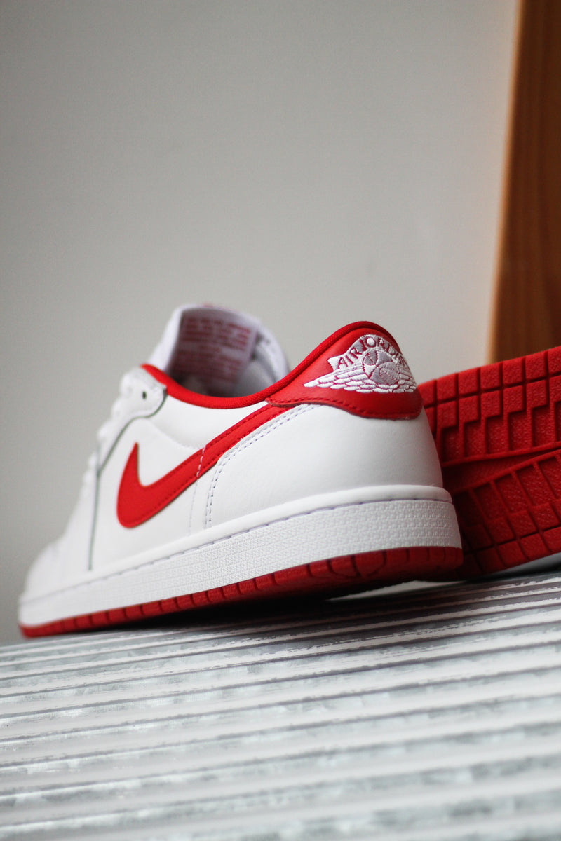AIR JORDAN 1 LOW OG "UNIVERSITY RED"