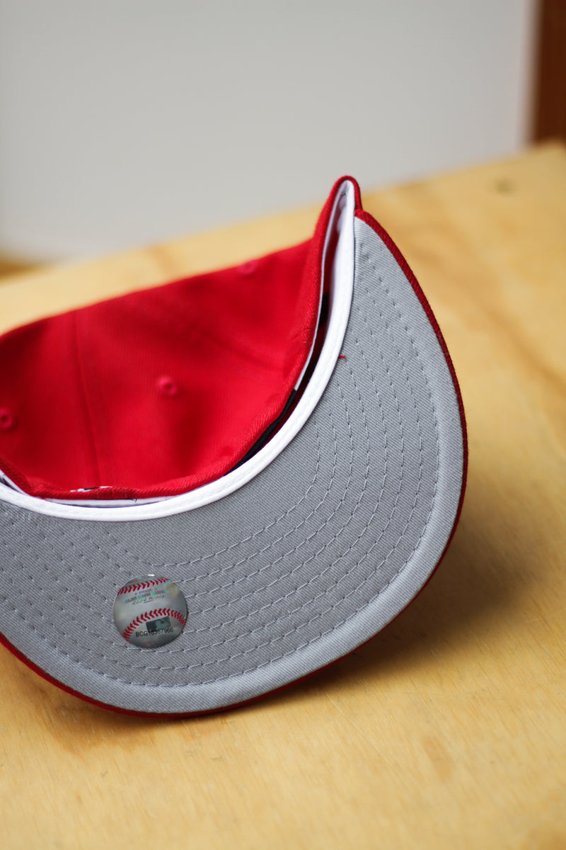 1990 CINCINNATI REDS RED FITTED W/ GREY UNDER VISOR
