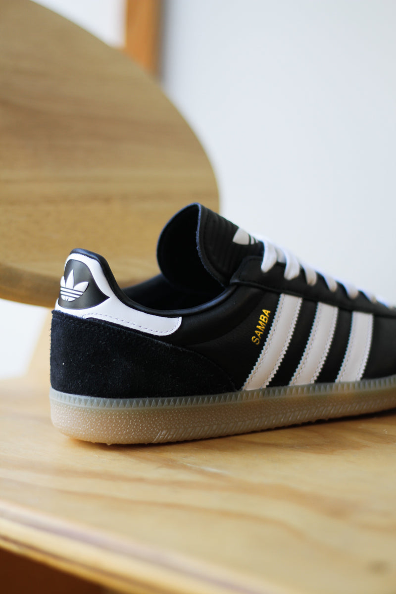 ADIDAS SAMBA JP "CORE BLACK/CLOUD WHITE" Sneaker Room ADIDAS SAMBA JP "CORE BLACK/CLOUD WHITE" Sneaker Room