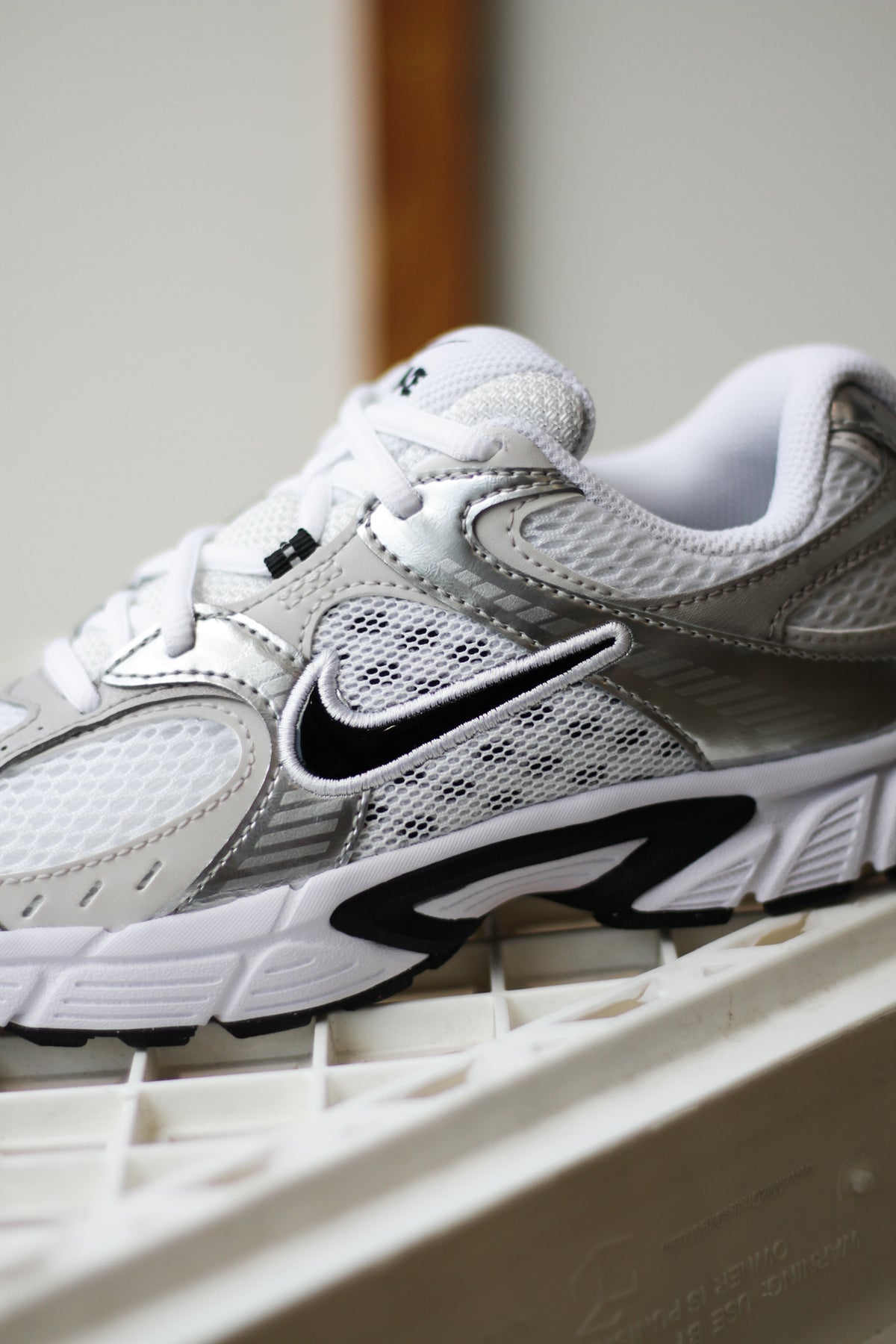 Nike ★ 快適さとスタイルを両立 Nike V5 RNR Nike V5 RNR Men's Shoes. Nike.com