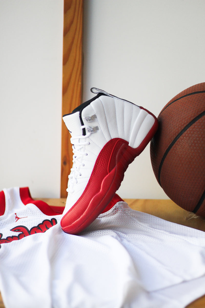 AIR JORDAN 12 RETRO (GS) "VARSITY RED"