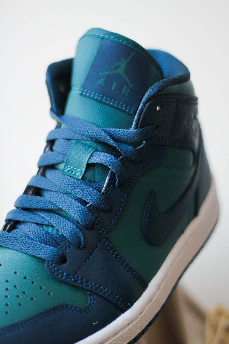 W AIR JORDAN 1 MID "SKY J TEAL"